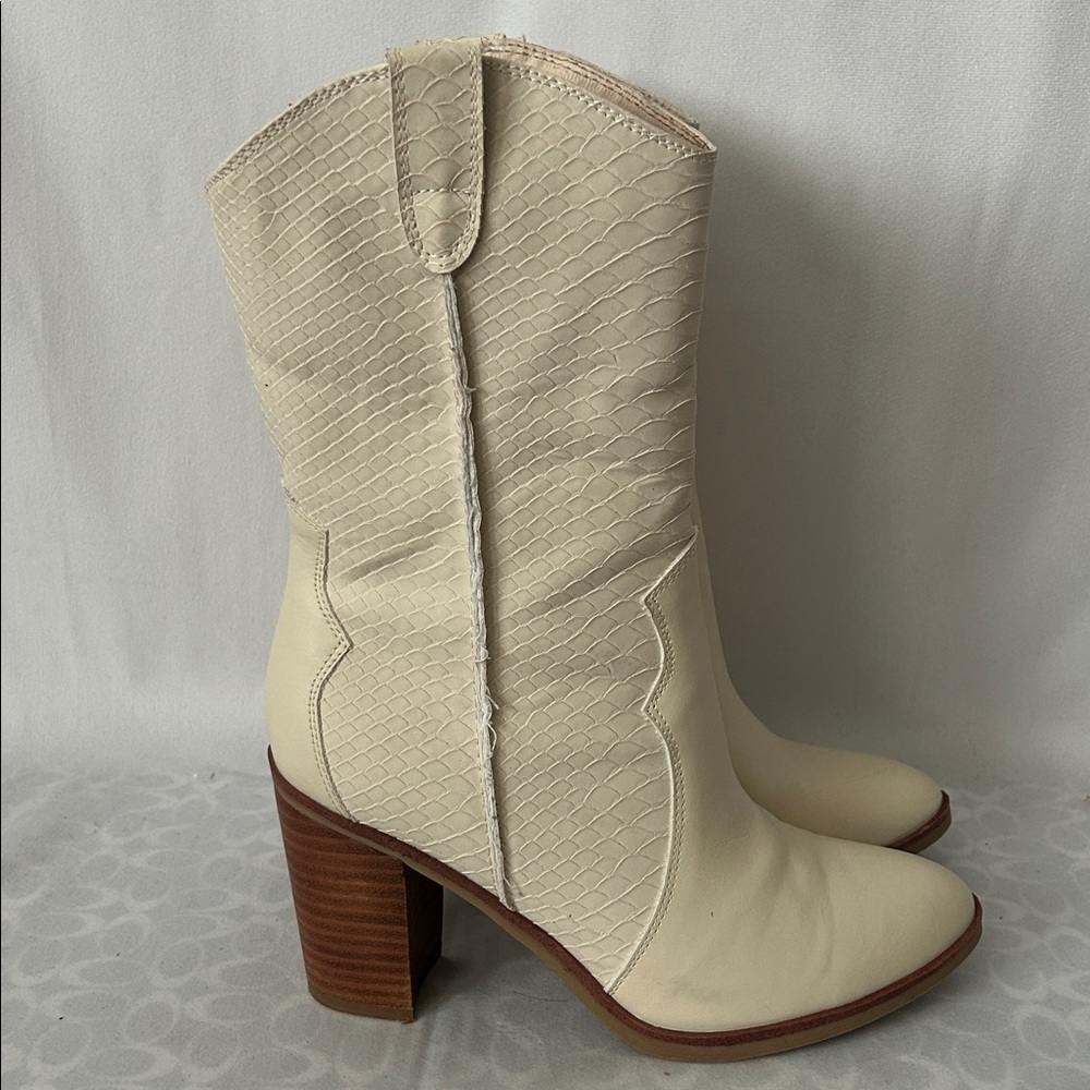 MIA Cream Leather Snake Print Raylyn Heeled Cowgirl Boots Shoes **Size 7** 🌸🌸 - Picture 3 of 8